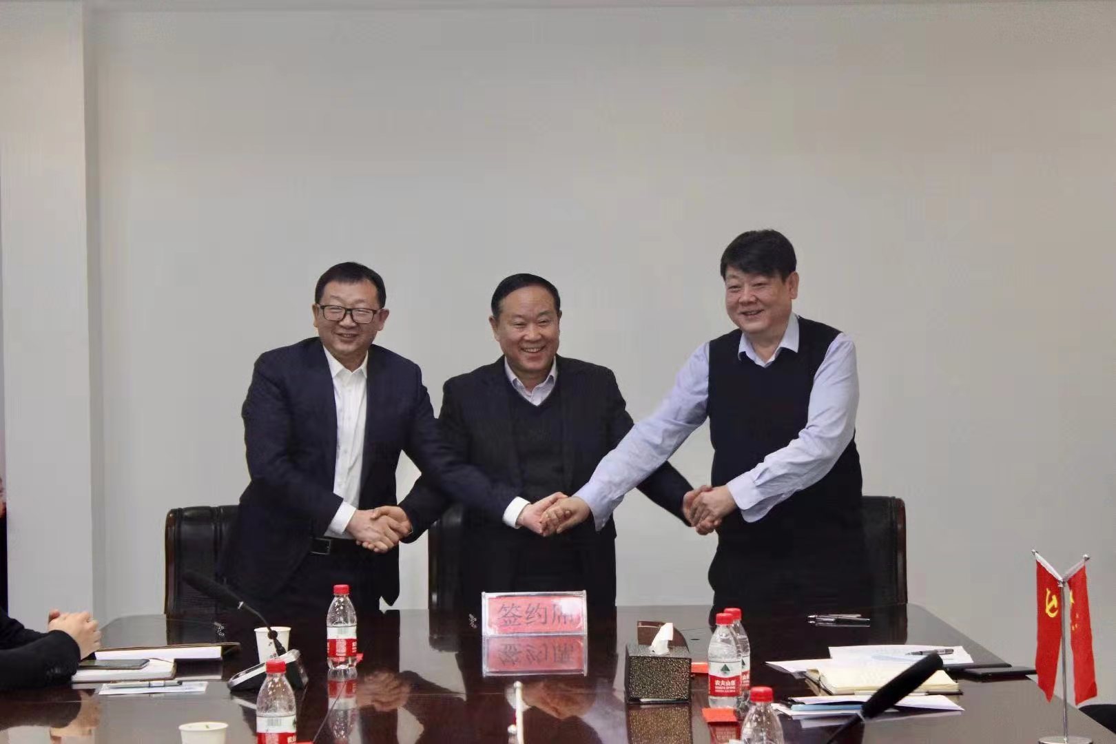 省建筑設(shè)計院與城關(guān)區(qū)城發(fā)公司、甘肅七建<br/>簽署戰(zhàn)略合作協(xié)議